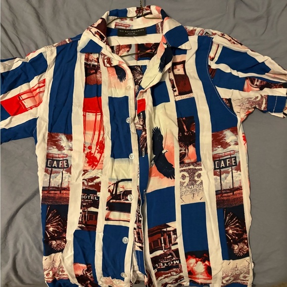 No Boundaries XS (30-32) Top Multicolor Graphic Print Casual Button Up Collared - Picture 1 of 14